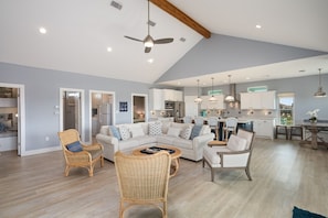 Hus, 3 soverom | Oppholdsområde | Smart-TV og strømmetjenester