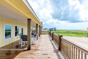 House, 4 Bedrooms | Property grounds