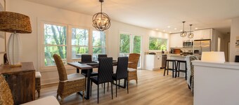 Charming 4-bedroom house in Lake Geneva with WiFi and AC.