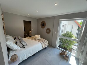 2 slaapkamers, een strijkplank/strijkijzer, wifi, beddengoed