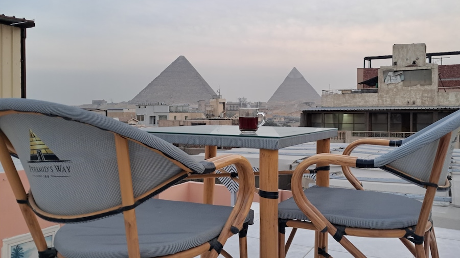 Pyramids way inn