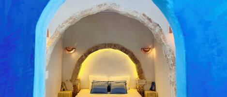 3 bedrooms, bed sheets