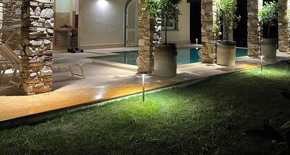 Romantic villa in the heart of Marina di Pietrasanta a few steps from the sea