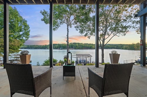Lakefront ·Hot Tub ·Sauna · Private Dock ·Fire Pit