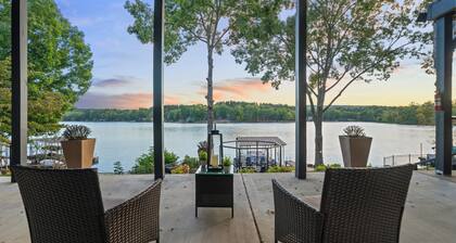 Lakefront ·Hot Tub ·Sauna · Private Dock ·Fire Pit