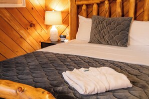 5 Schlafzimmer, Schreibtisch, Reisekinderbett, kostenloses WLAN