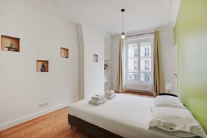 Superior Apartment | Blackout drapes, iron/ironing board, cribs/infant beds, free WiFi - Résidence Paris REAUMUR (Paris)