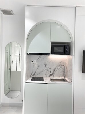 Private kitchen - District 3 - Min space, max living - In the center of Sai Gon -101 (Ho Chi Minh)