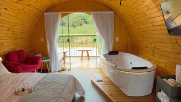 Chalé Barril | 筆電工作空間、遮光布/窗簾、熨斗/熨衣板、免費無線上網