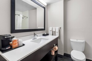 Standard Room, 2 Queen Beds, Non Smoking - Quality Inn Chattanooga Hamilton Place (Chattanooga)