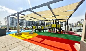 Children’s area - Delightful Studio Apartment in Azizi Riviera 8, Al Merkadh by Deluxe (Dubai)