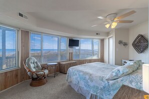 3 bedrooms, internet, bed sheets - Panoramic ocean views abound at this oceanfront Duck home by Sun Realty (Duck)