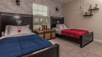 4 slaapkamers, een strijkplank/strijkijzer, wifi, beddengoed