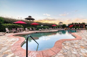 Piscina interna, piscina aquecida
