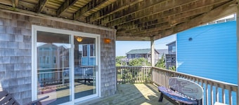 Semi Oceanfront home in Avon w/ ocean views
