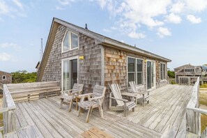 Terrace/patio - Oceanside home in Rodanthe with Ocean Views & Hot Tub (Rodanthe)