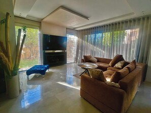 Smart TV, fireplace - Havre de Paix Exotique Avec Gouvernante (Marrakech)