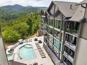 Beheizter Pool
