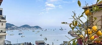 Zhujiajian Shi'erhai Seaview Homestay (Wushitang Scenic Area)