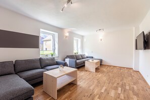 Televisión de pantalla plana