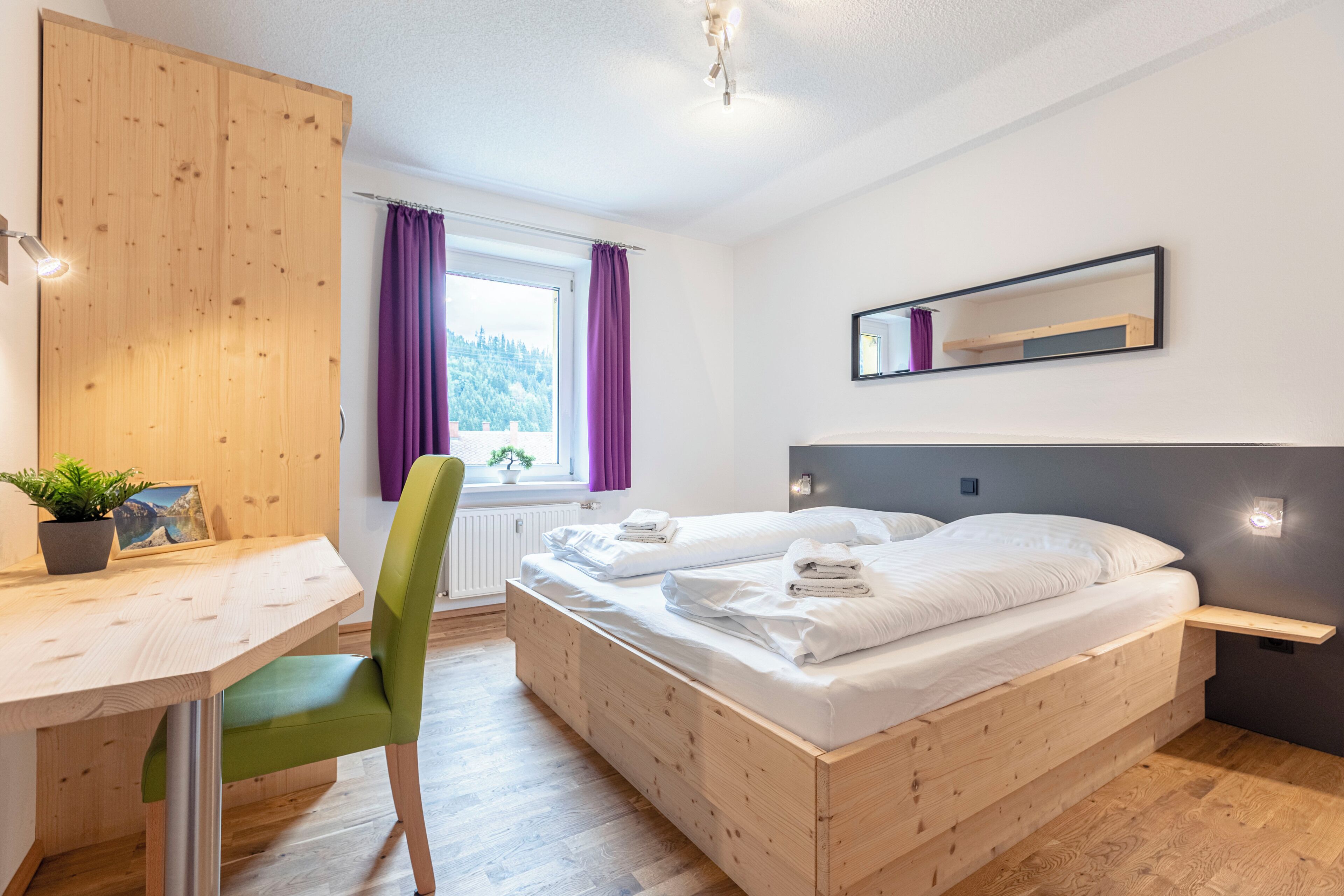 Cots/infant beds, free WiFi, bed sheets
