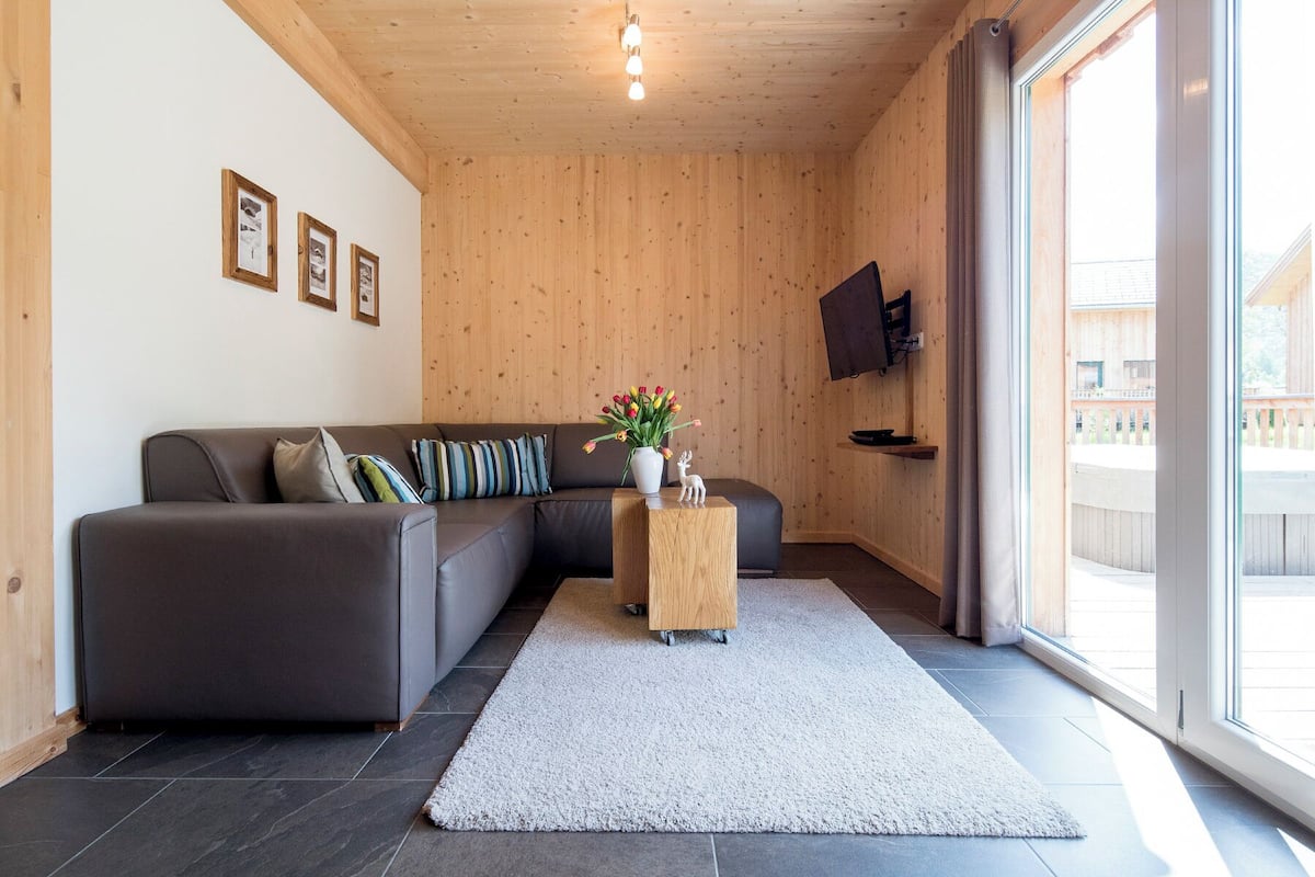 Chalet # 6a  mit 4 Schlafzimmern, IR-Sauna & Whirlpool | Free WiFi, individually decorated, individually furnished