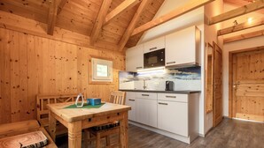 Ferienwohnung mit 1 Schlafzimmer | ครัวส่วนตัว | เครื่องชงกาแฟ/ชา, ตู้เย็น, กาต้มน้ำไฟฟ้า