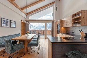Ferienwohnung mit 3 Schlafzimmern | Cribs/infant beds, free WiFi, bed sheets - Carpe Solem Rauris by ALPS RESORTS (Rauris)