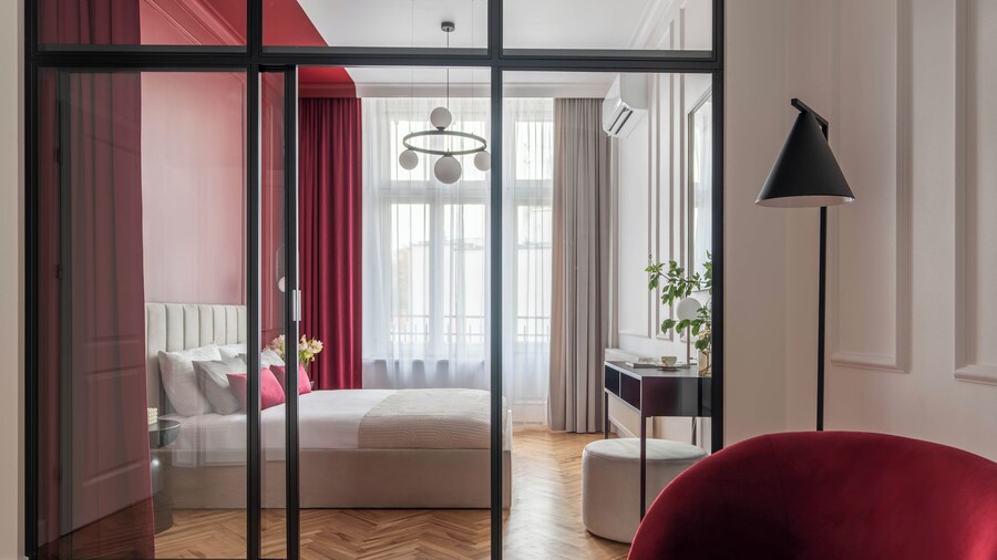 Pinot Noir - LoftAffair