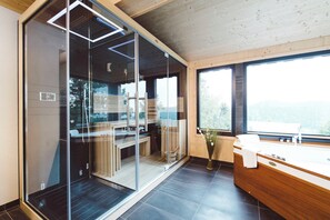 Ferienhaus # 3 mit Sauna , Whirlwanne & Whirlpool außen | Kylpyhuone | Pyyhkeet