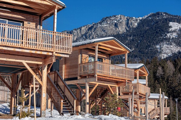 Exterior - Chalets & Glamping Nassfeld by ALPS RESORTS (Kotschach-Mauthen)