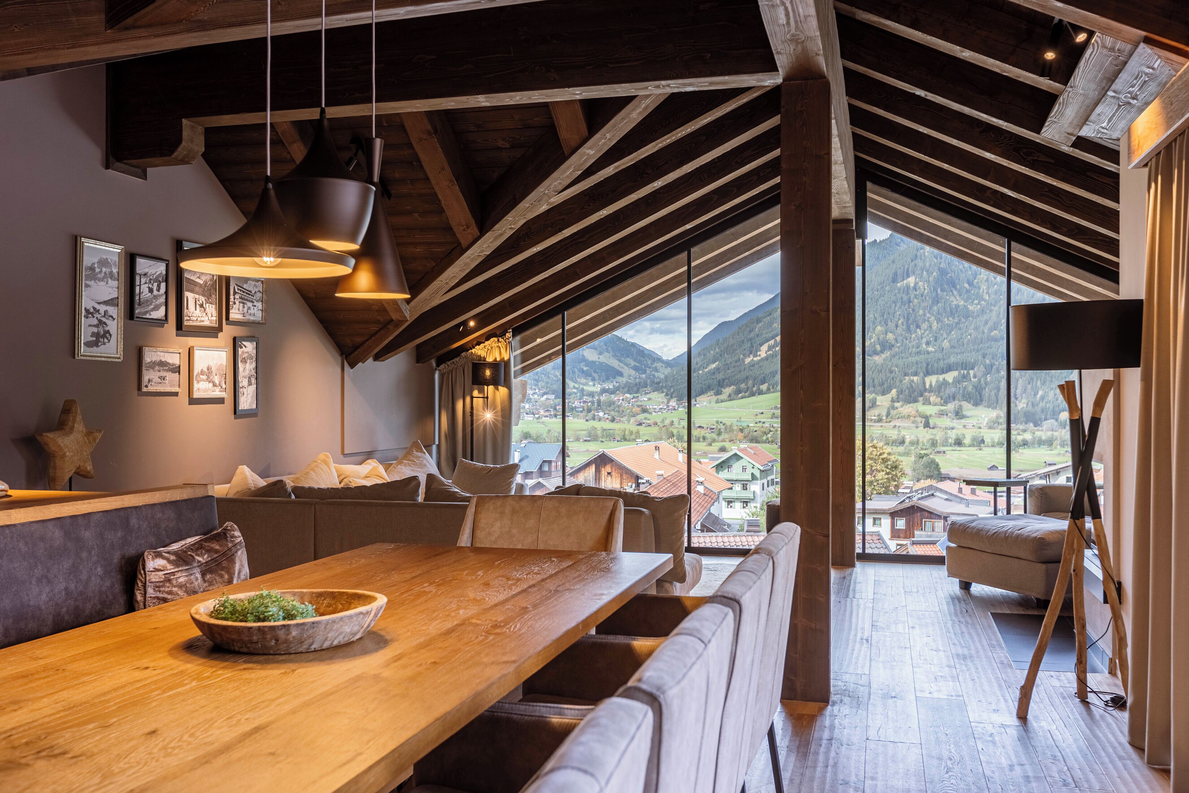 Premium Penthouse mit 4 Schlafzimmern | Oppholdsområde | Flatskjerm-TV