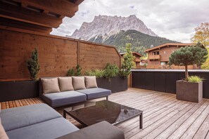 Premium Ferienwohnung mit 2 Schlafzimmern | Terrace/patio - Bergresort Zugspitze Ehrwald by ALPS RESORTS (Ehrwald)