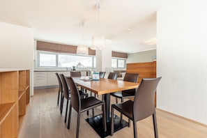 Full-sized fridge, microwave, dishwasher, espresso maker - Tauernresidence Radstadt by ALPS RESORTS (Radstadt)