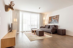 Ferienwohnung mit 3 Schlafzimmern und Saunabereich | Living area - Alpenrock Schladming by ALPS RESORTS (Schladming)