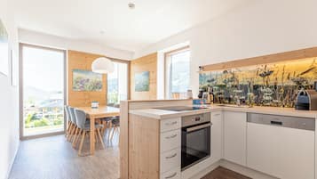 Superior Ferienwohnung mit 2 Schlafzimmern und Saunabereich | Cuisine privée | Grand réfrigérateur, four, plaque de cuisson, lave-vaisselle