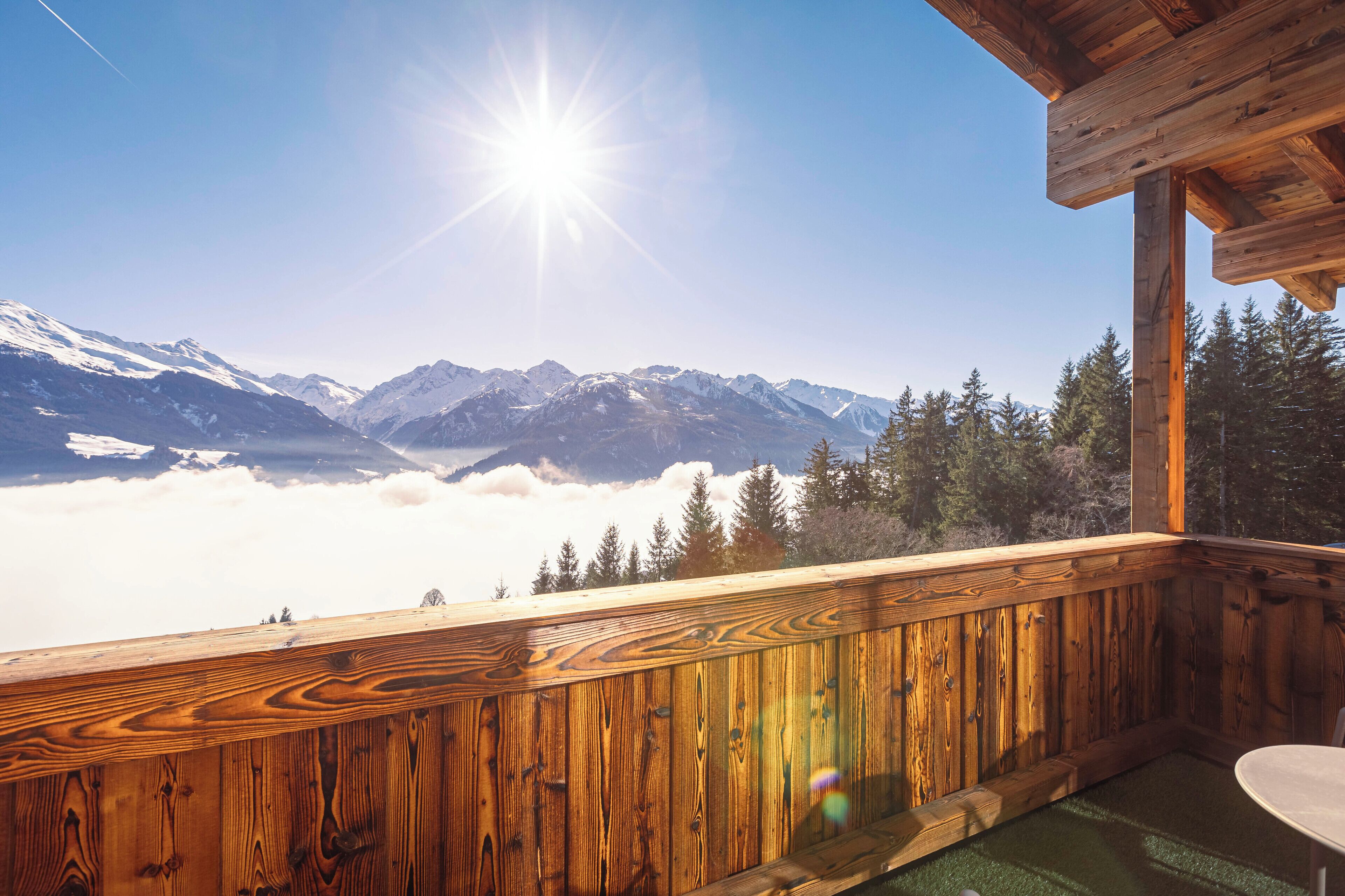 Penthouse mit 5 Schlafzimmer | Pemandangan balkoni