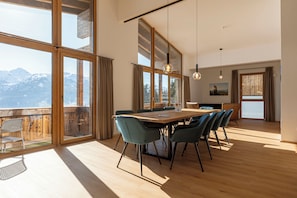 Penthouse mit 5 Schlafzimmer | In-room dining