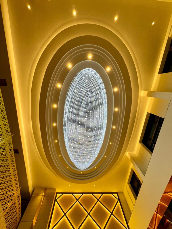 Reception - Le Royale Palace (Thirunallar)