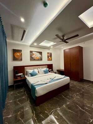 Room - Le Royale Palace (Thirunallar)