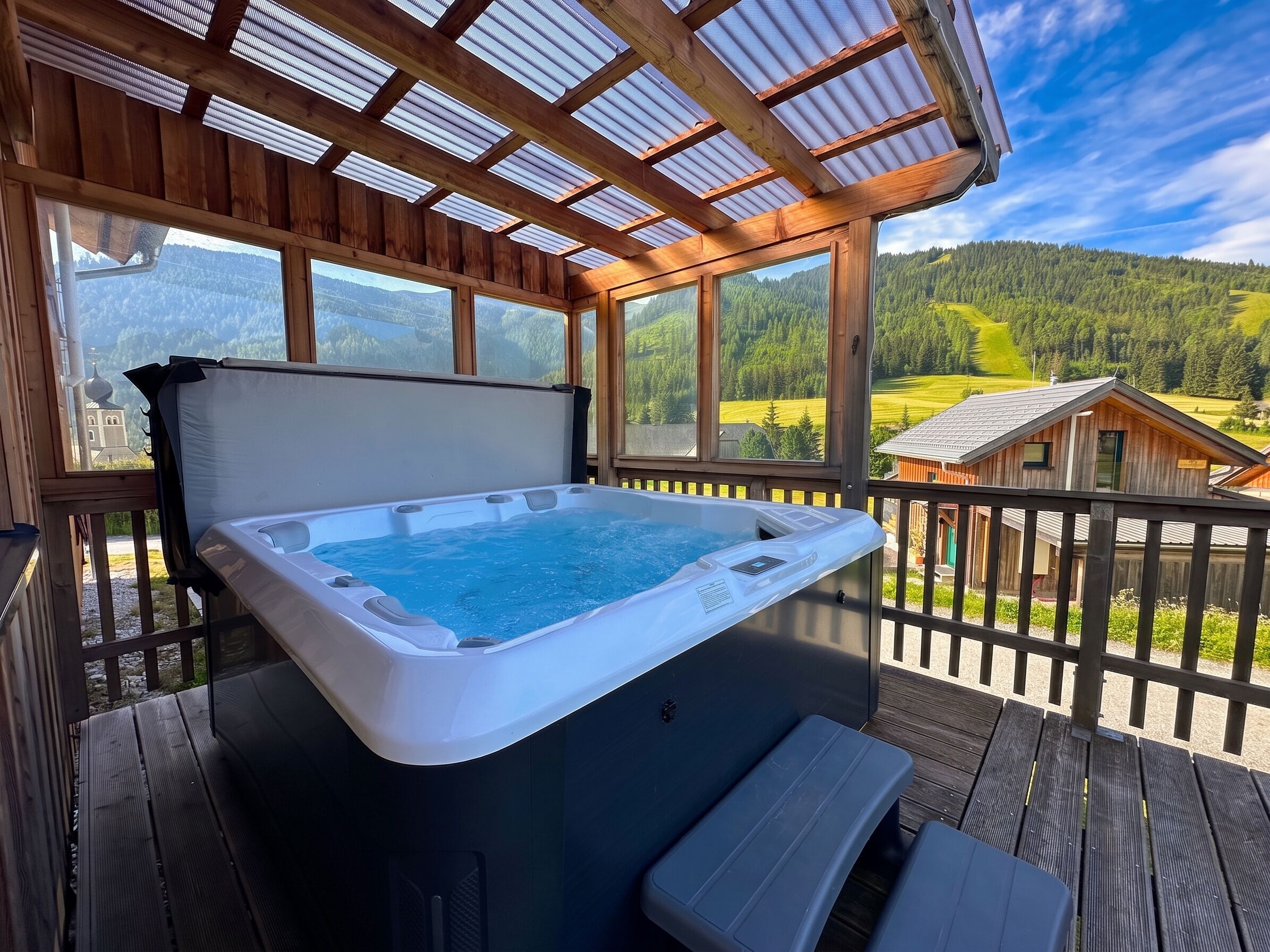 Premium Ferienhaus #47 mit Sauna & Whirlpool | Eigener Whirlpool
