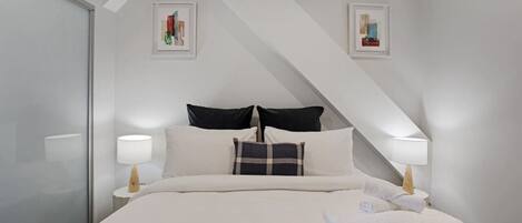 1 bedroom, iron/ironing board, free WiFi, bed sheets