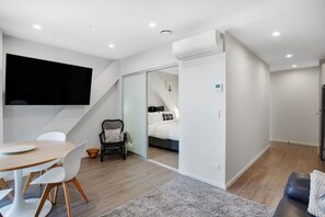 Nicht klassifiziertes Bild, 2 von 19, Schaltfläche