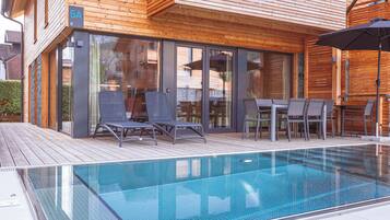 Ferienhaus # 5a mit Sauna und Pool | Terrace/patio