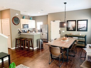 Dining - Comfy Home Great for Families - 10min to Disney (Kissimmee)