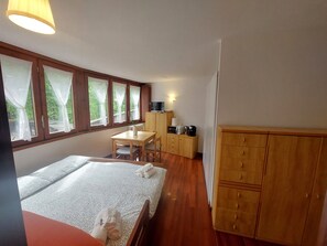 1 室のベッドルーム、WiFi、ベッドシーツ