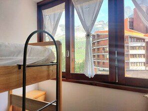 1 室のベッドルーム、WiFi、ベッドシーツ