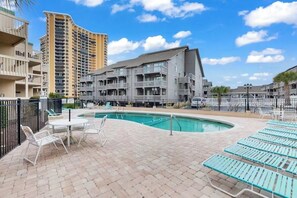 Et oppvarmet basseng