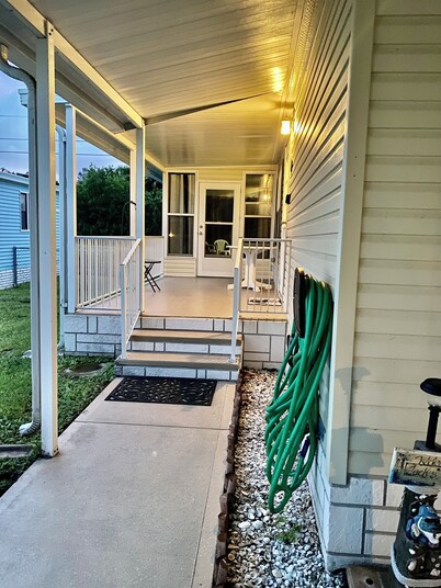 Cheerful Barefoot Bay vacation rental