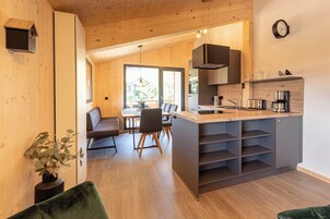 Superior Ferienwohnung mit 3 Schlafzimmern & IR-Sauna | Wifi gratis